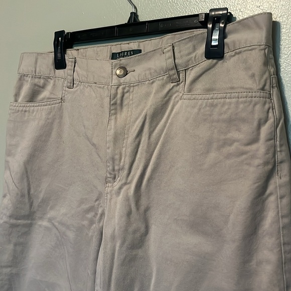 Lauren Ralph Lauren Classic Midcalf Jean Capris Color is Tan Womens Size 12 - Picture 3 of 7